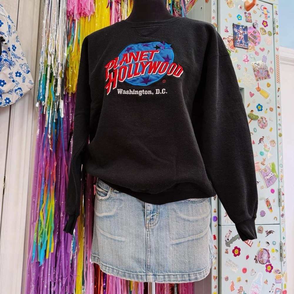 Vintage planet Hollywood Washington DC embroidered sweatshirt